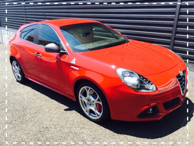 試乗車　Giulietta QV