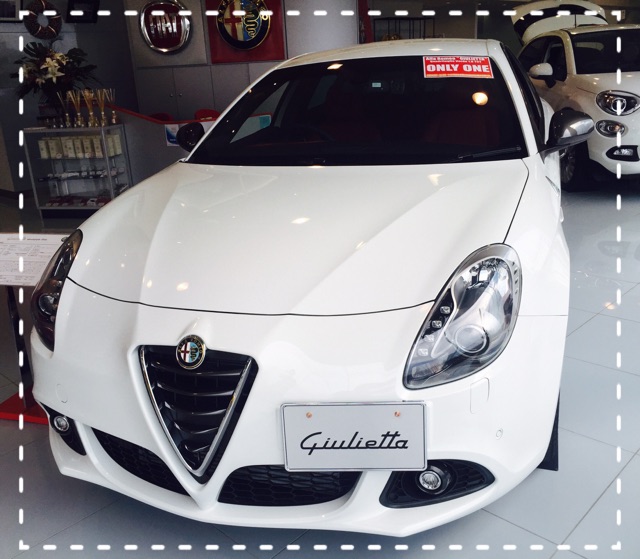 展示車 Giulietta QV White