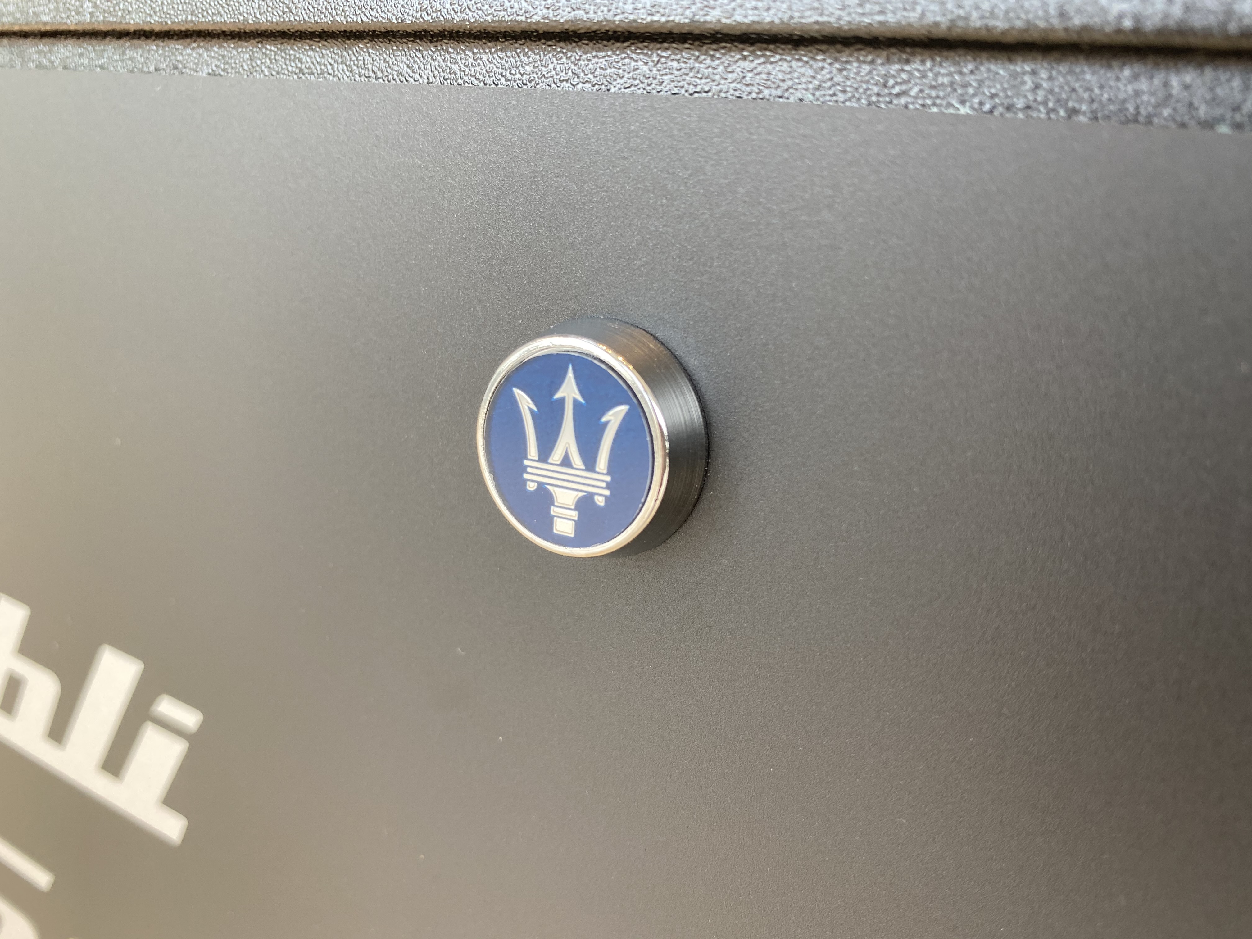 セキュリティロックボルト Maserati 群馬 セキュリティロックボルト Maserati 群馬
