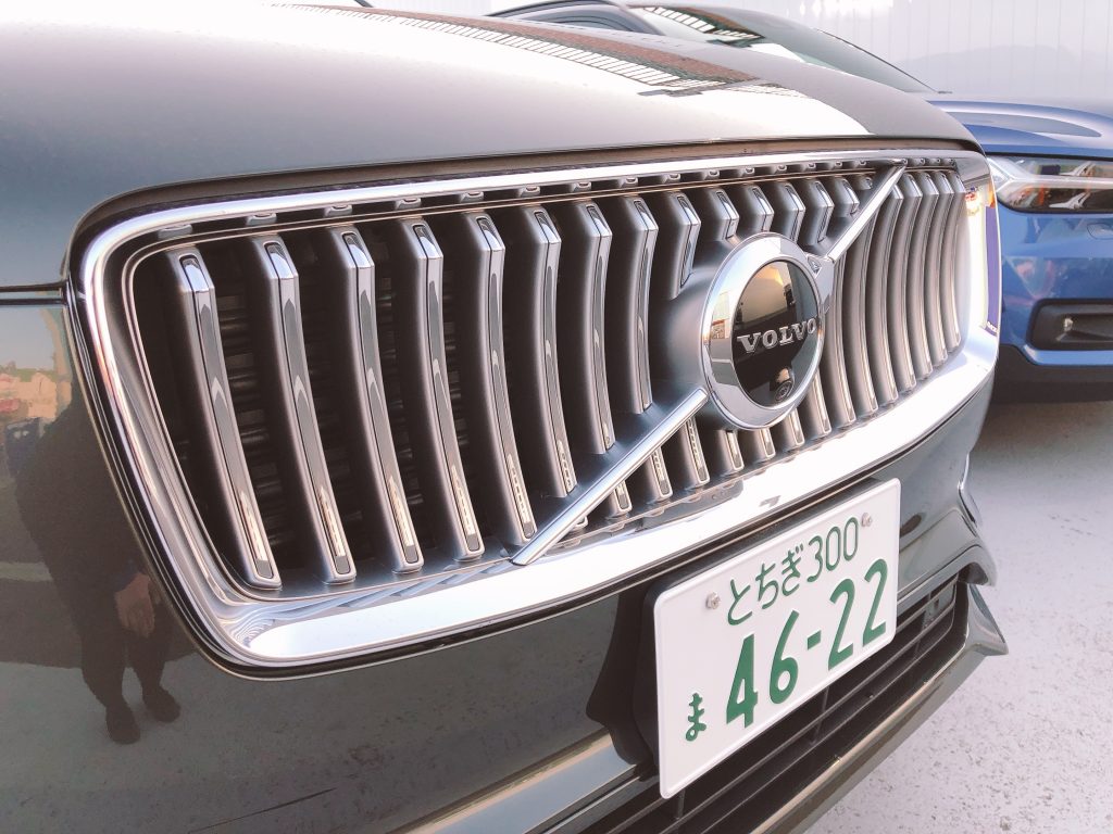 フロントグリル - VOLVO CAR 小山 フロントグリル - VOLVO CAR 小山