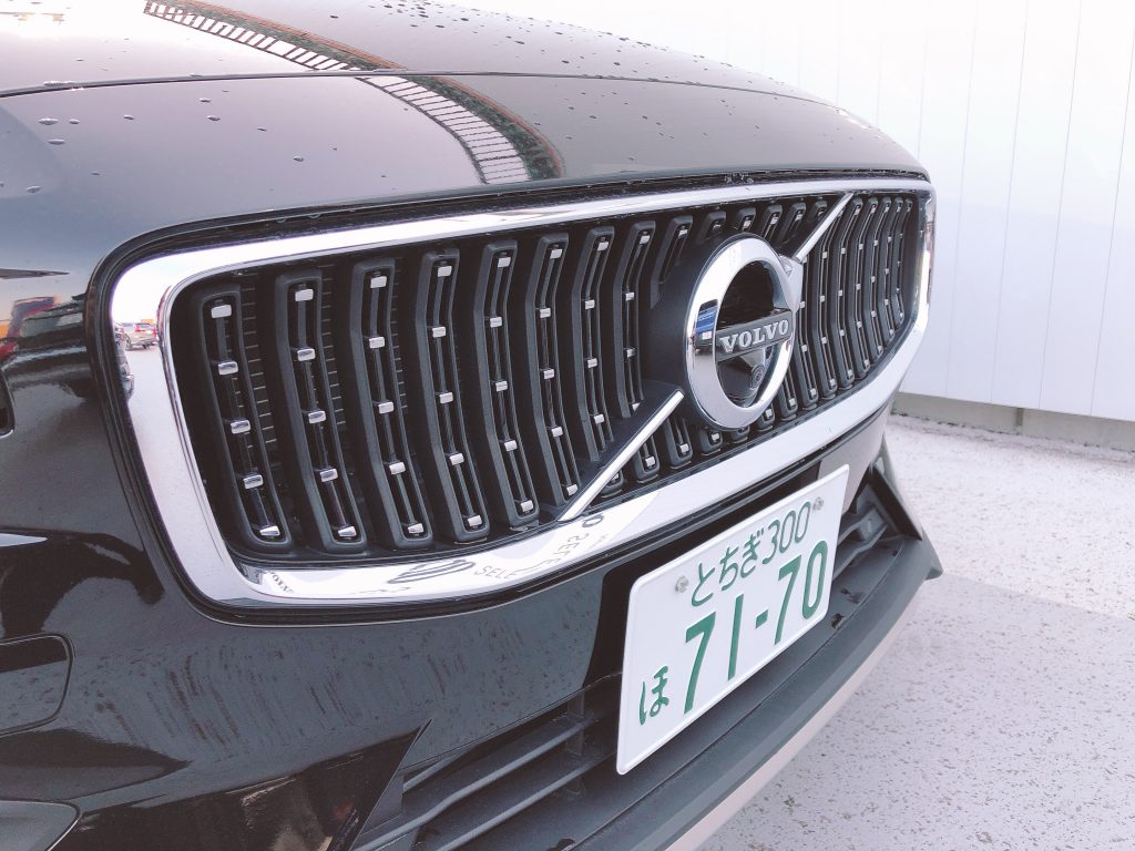 フロントグリル - VOLVO CAR 小山 フロントグリル - VOLVO CAR 小山