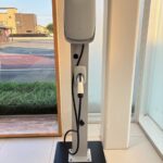 ショールームに展示している Volvo Wallbox